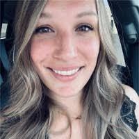 Stephanie Daoust's Instagram, Twitter & Facebook