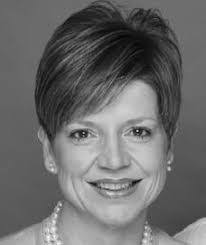 Robert Meichtry's Instagram, Twitter & Facebook