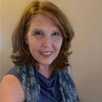 Elizabeth Giddings's Instagram, Twitter & Facebook