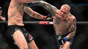 Ufc light heavyweight anthony smith recounts fighting an intruder inside his home to protect his family. Ufc S Anthony Smith Fights Home Intruder Man Charged With Criminal Trespass