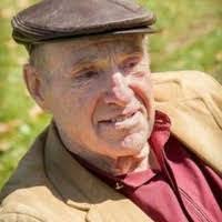 Amanda Beecroft's Instagram, Twitter & Facebook