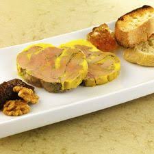 Terrine De Foie Gras Du Perigord Mi Cuit Marine Au Liquoreux Gastronomie En Aquitaine