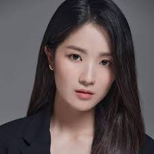 10 Korean stars with MOST BEAUTIFUL SMILES!