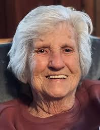 Lee Grisham's Instagram, Twitter & Facebook