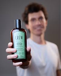 Train The Trainers ⚡️ Un aperçu du métier, de l'énergie et de l'équipe lors  d'une masterclass de Phoenix Thomson, directrice éducation pour American  Crew monde. Moment exclusif au cœur de Paris, là