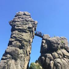 Die mondkraft heute schenkt durch sommersonnenwende und portaltag magische momente. Externsteine Home Facebook