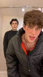 (name) brandon rowland is an instagram star and social media personality. Brandon Rowland Bio Age Net Worth Height Single Nationality Body Measurement Career