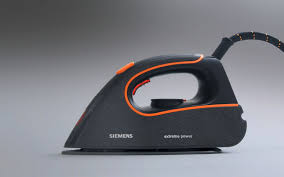 Black And Decker Classic Steam Iron F67e Industrial Design Produktdesign Steam Iron Ts20 Industrial Design Tech Design Innovation Design