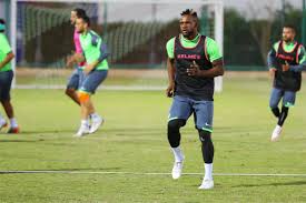أوستين أموتو: لاعب الأهلي عرض علي الانضمام لـ الزمالك.. وعليه أن يتعلم من مصطفى محمد - مساحات