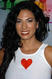 Naureen Zaim's Instagram, Twitter & Facebook