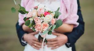 Erfahren sie, wie sie kostenlose hochzeitsblumen für ihre hochzeit bekommen können. Brautstrauss Herbst Praktische Tipps Viele Schone Beispielbilder
