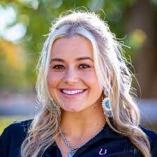 Emily Covey's Instagram, Twitter & Facebook