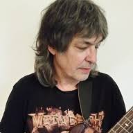 Why I keep hammering the Carol Kaye pick method