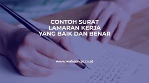 Salah satunya membuat surat lamaran kerja, menjadi salah satu hal yang sangat penting untuk disiapkan dan harus ada saat melamar pekerjaan. Contoh Surat Lamaran Kerja Yang Baik Dan Benar