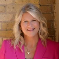 4300+ "Liz" profiles