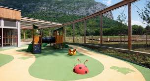 Jeux D Interieur St Egreve 38 Creche Communale Structure Sol Souple Et Animaux En Epdm Realisation Pro Jeux Interieur Jeux Aire De Jeux D Interieur