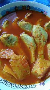 Apabila ikan sudah masak, masukkan tomato. Ikan Masak Rebus Kunyit Aurora Resipi