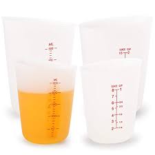 This will result in four 8 ounce cups of juice, meaning there are exactly 4 cups in 32 ounces. Hedume Set Of 4 Silicone Flexible Measuring Cups With Marking 2 Pack 8 Ounces 1 Cup And 2 Pack 16 Ounces 2 Cup Squeeze And Pour Silicone Measuring Cup Set Pricepulse