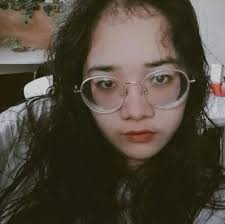 anong klaseng nilalang???? ito po ay nangyari sa probinsya ng cam.sur  wayback 1960's. kwento lang ito samin ng lolo namin nung nabubuhay pa sya.  marami syang kwentong kababalaghan pero ang mas natakot