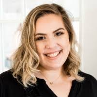 Stephanie Mizell's Instagram, Twitter & Facebook