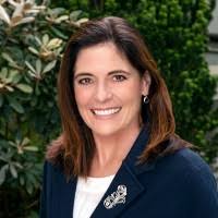 Diane Downey's Instagram, Twitter & Facebook