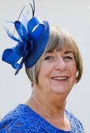 Olive Roach's Instagram, Twitter & Facebook