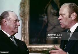 1,032 Gerald King Photos & High Res Pictures