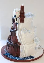 Mir kommt es vor als ob ich gerade eben erst den weihnachtsbaum verräumt habe eine köstliche torte für naschkatzen. Die Zuckerbackerin Hochzeitstorte Kinderriegel Torte Hochzeit Hochzeitstorte Lustig