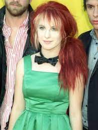Hayley williams when paramore first burst onto the scene in 2005, the only thing that was more vibrant than their music was hayley williams' hair. Hayley Williams From Paramore Hair Pictures Haley Williams Hair Makeover
