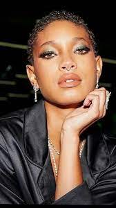 Willow is a total beauty chameleon, transitioning between different aesthetics and #lewks, but recently she's been sticking to variations of short hair. A Patroa Hair Reference Female Willow Smith Short Hair Reference