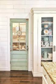 Ask interior designers how to make a small room look bigger, and you'll get a lot of different answers—especially when it comes to paint. French Country Color Palette 2020 Beginner S Guide Brocante Ma Jolie French Country Colors French Country Color Palette French Country Interiors