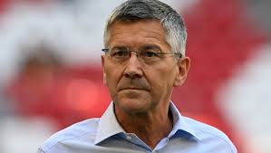 Schnöll folgt auf Pfeifenberger