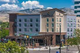 It Can Be Very Tricky To Shoot A Hotel Exterior When The Property Is Surrounded By Other Buildings Big Hotel Exterior Architecture Photography Hotel Marketing