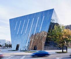 World S Coolest Futuristic Buildings Museum Of Contemporary Art Architecture Building