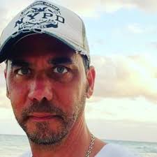 El cariño de una persona fría vale el doble.