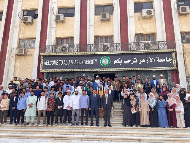 Bulletin: Egypt's Al-Azhar U. Offers Scholarships for Palestinian Students;  New Genetic Maps Include Arabs, Japanese