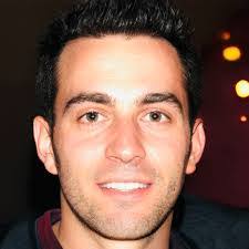 Daniel Willey's Instagram, Twitter & Facebook