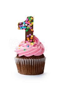 18 ° compleanno torta cupcake di compleanno feste di compleanno numeri decorativi da compleanno con gli anni compiuti torte di compleanno numero festa per ragazzini le cream tart sono la grande moda del 2018: Cupcake Di Primo Compleanno Fotografie Stock Freeimages Com