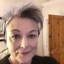 anybody have a phone number to talk with someone at Booking.com