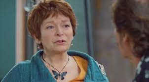 Que les fans de plus belle la vie se préparent ! Plus Belle La Vie En Avance Yolande Sous Le Choc Video Pblv Episode 3668 Stars Actu