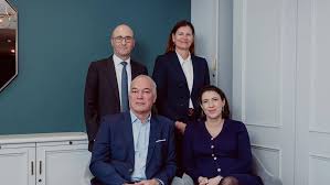 Les prévisions de quatre économistes: 2025, le début d'un grand  apprentissage