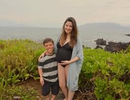 Maybe you would like to learn more about one of these? 92 The Roloff Family Ideas Roloff Family Little People Big World Jeremy And Audrey