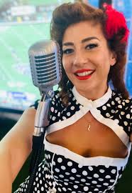 Catch me TONIGHT at Freight Bar here in Waco 9-11 pm, AND THREE National  Anthems this weekend! 🇺🇸🇺🇸🇺🇸 Tonight 4/12 Baylor Softball at  Getterman Stadium 6 pm Tomorrow 4/13 UFL Arlington Renegades