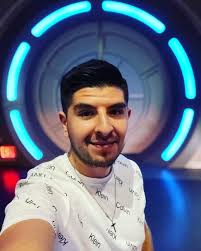 Alejandro Benjamin Favela Gil (@benjy_favela) • Instagram photos and videos