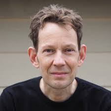 Susan Ouzts's Instagram, Twitter & Facebook