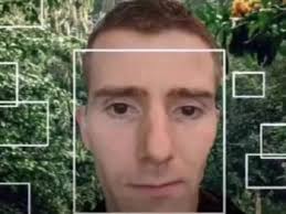 越南自拍的时候，后面全是人#沙雕 #搞笑 #趣图