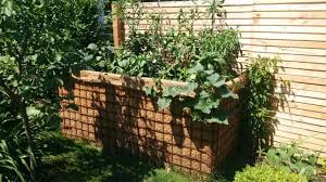 Coco smart fußmatte kokos welcome 9133003 halbrund 40 x 60 cm. Unser Hochbeet Aus Baustahlgitter Und Kokosmatte Garten Pflanzen Hochbeet Garten