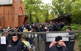 Ihre hochzeit ist ein ganz besonderes ereignis und dafür darf es auch eine ganz besondere papeterie sein. Kurdisch Libanesische Hochzeit Sorgt Fur Grosseinsatz