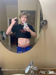 This length may be adjusted depending on how short or high you would like the crop top to be. Tfue On Twitter I Cut All My Shirts Into Crop Tops