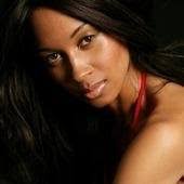 Nora Payne's Instagram, Twitter & Facebook